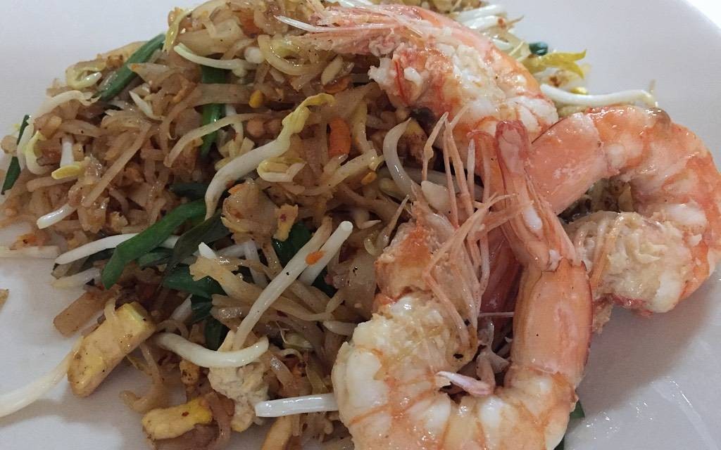 ผัดไทนานา (ตะหลิวสั้น) ผัดไทนานา (ตะหลิวสั้น)