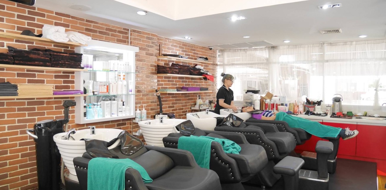 De' Juice Hair Stylist ทองหล่อ De' Juice Hair Stylist ทองหล่อ