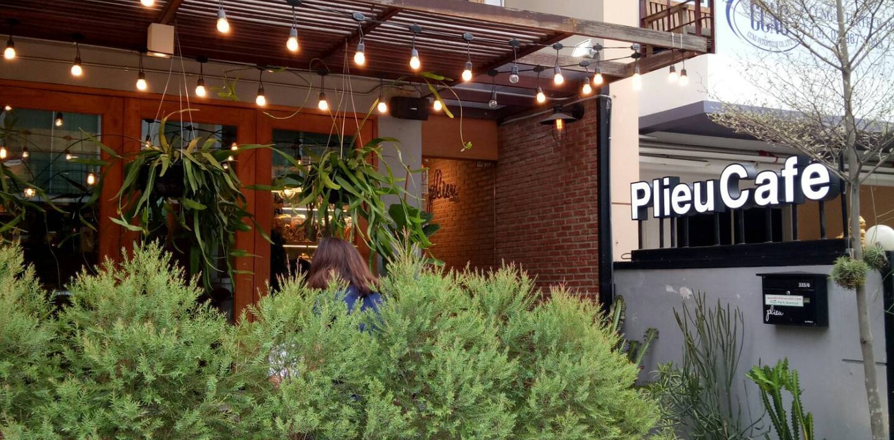 Plieu Cafe นนทบุรี