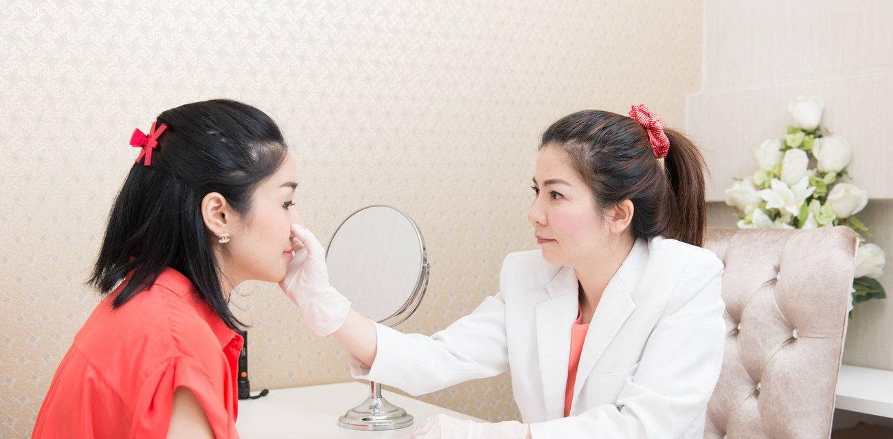 Dmor Clinic รัชดาภิเษก