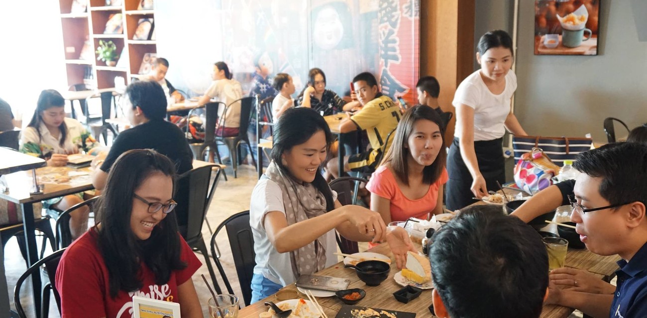 Rock 'n Rolls Sushi Cafe พระราม 5 Rock 'n Rolls Sushi Cafe พระราม 5