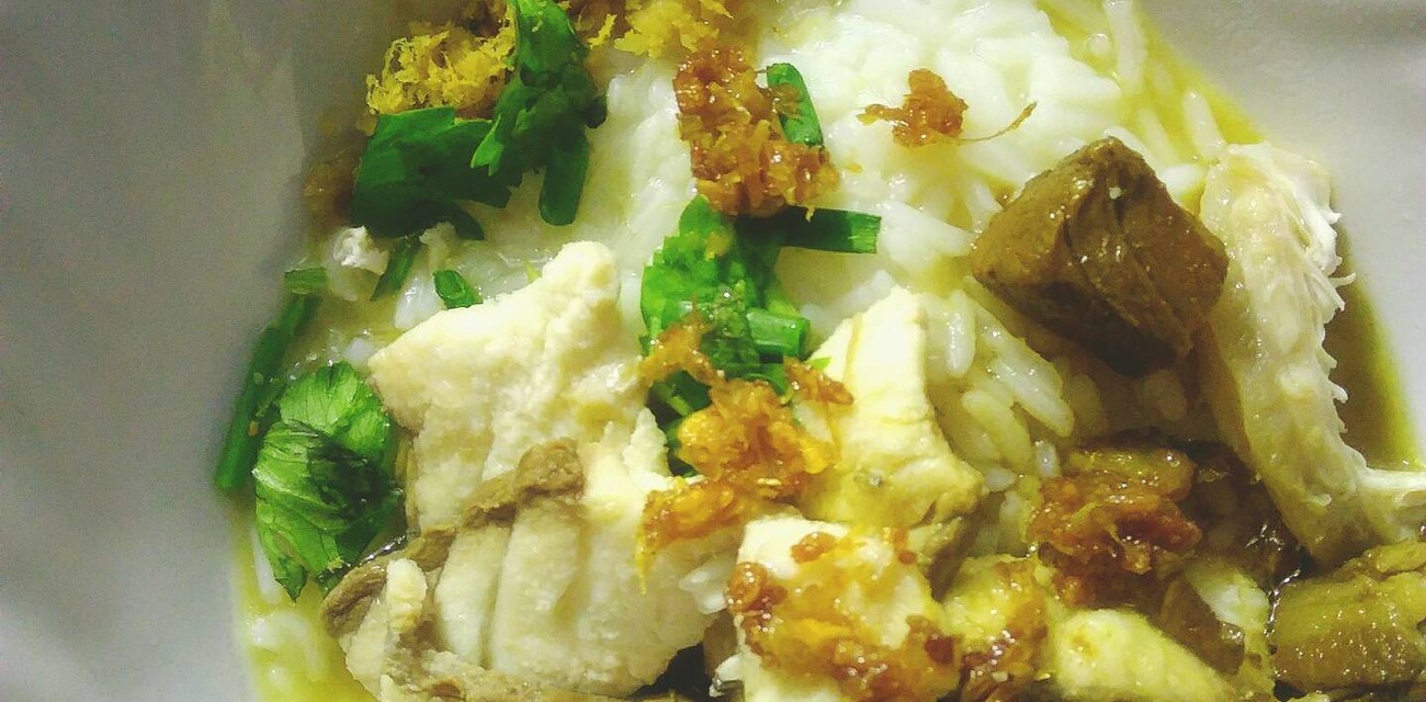ข้าวต้มปลาเจ้าเก่า แปลงนามเยาวราช