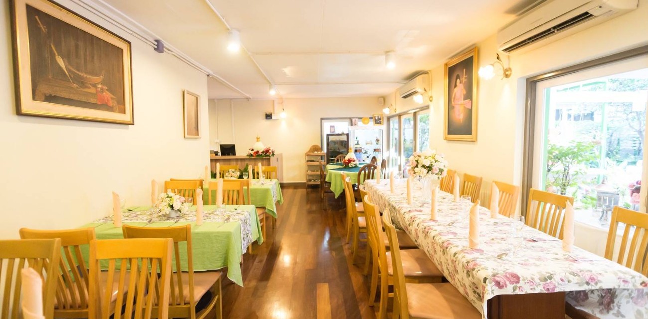 ร้านอาหารตำรับไทย ซอสามสาย สุขุมวิท ซอย 61