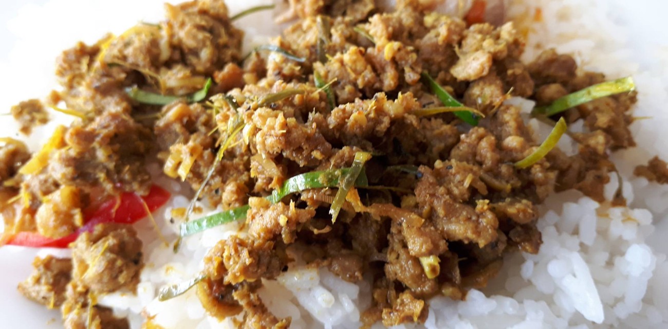 ข้าวแกงถนัดแดก 3 Fn แปดริ้ว ข้าวแกงถนัดแดก 3 Fn แปดริ้ว