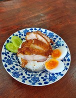ข้าวหน้าไก่ทอด+ไข่ต้ม ราคา 50 บาท
*สามารถเลือกไข่ต้ม/ไข่ตุ๋น/ไข่ดาว
