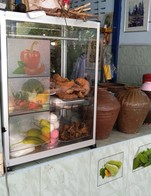 กระเพราหมูกรอบ พร้อมไข่ดาว ราคา45บาท