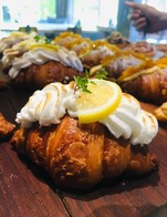 โปรโมชั่น ส่วนลดเช็คอิน ครัวซอง10% ลด 10 % เมื่อสั่งเมนูในหมวด Croissant Meal, Croissant Ready to serve, Croissant Dessert
