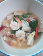 สั่งต้มยำทะเลแถมฟรีโค้ก1กระป๋อง