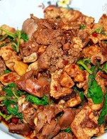 โปรโมชั่น โปรโมชุ่น1ฟรี1 ลดเหลือ 5 บาท เมื่อสั่งเมนู ขัาวกระเพาเครื่องในไก่1ฟรี1เพียง