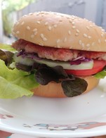 เบอร์เกอร์หมูพริกไทยดำ