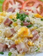 ข้าวผัดหมูแฮมไข่