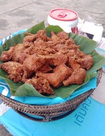 สั่งอาหาร 300 บาททางร้านแถม ผักน้ำพริก 1 ชุด ตั้งแต่วันที่ 6 เมษายน2566 จนกว่าทางร้านจะมีการเปลี่ยนแปลง