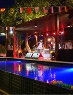 โปรโมชั่น budweiser แถม Budweiser เหยือก เมื่อสั่งเมนู  ครบ 699 บาท