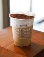 โปรโมชั่น ส่วนลด ลค 10Design ลด 15 % เมื่อสั่งเมนูในหมวด Iced Coffee, Salad, Desserts, Sandwich, Food, Non Coffee, Bakery, Hot Coffee, Refresher