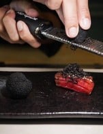 โปรโมชั่น Promotion 4 Pay 3 ลด 3800 บาท เมื่อสั่งเมนูในหมวด Course 3,800 จำนวน 4 ที่