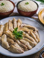 โปรโมชั่น ไก่สับจานใหญ่ 99 บาท ลดเหลือ 99 บาท เมื่อสั่งเมนู ไก่ต้มสับจานใหญ่