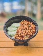 โปรโมชั่น อร่อยซ่ากับโค้ก ลด 10 บาท เมื่อสั่งเมนู [อร่อยซ่ากับโค้ก] กะเพราหมูสับ พริกแห้ง + โค้ก ไม่มีน้ำตาล (กระป๋อง)