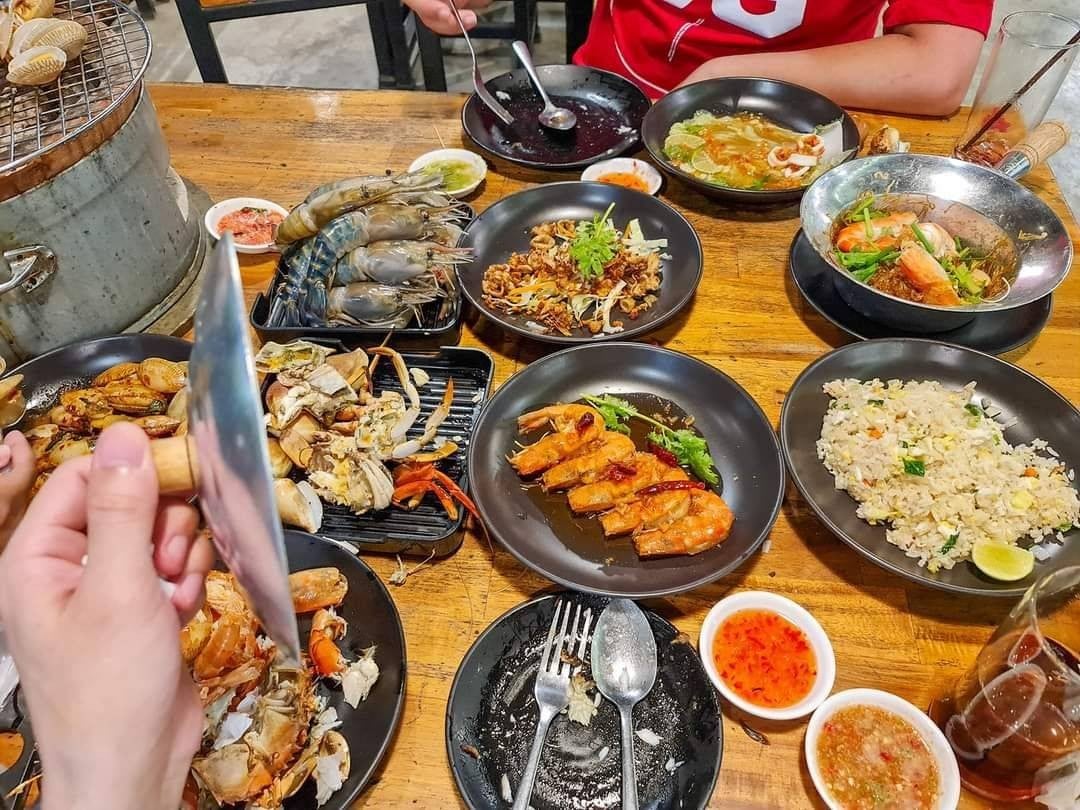 รูป Tong talay seafood buffet