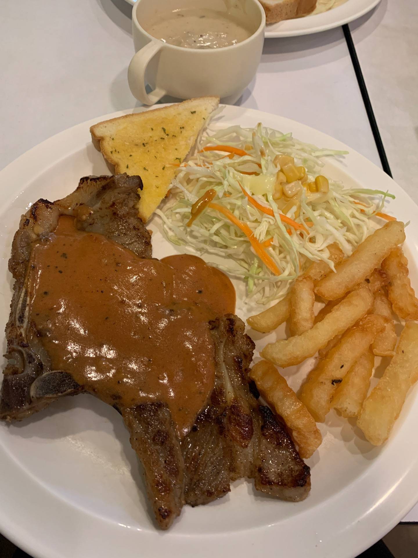 พอร์คชอป ร้าน Sam Steak and More เกษตร (งามวงศ์วาน60)