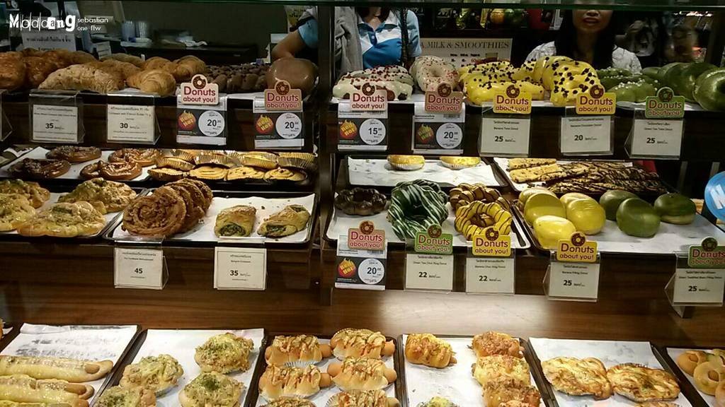 ร้าน Tops Bakery Robinson Sriracha รีวิวร้านอาหาร