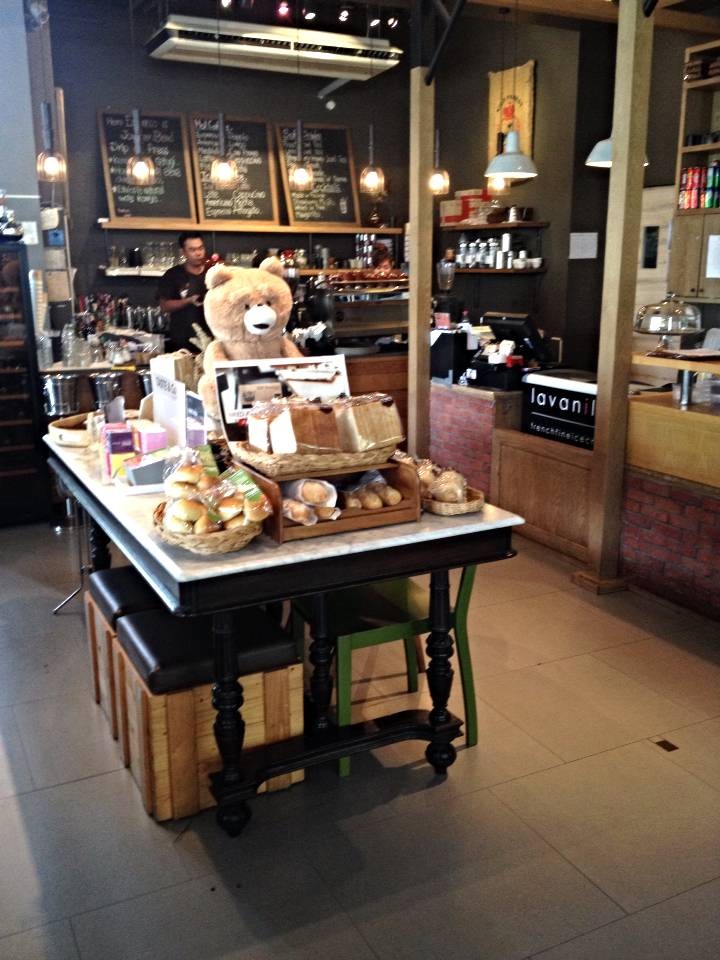 รีวิว Roast Coffee & Eatery ซีนสเปซ ทองหล่อ ร้าน Cafe เท่ๆในทองหล่อ