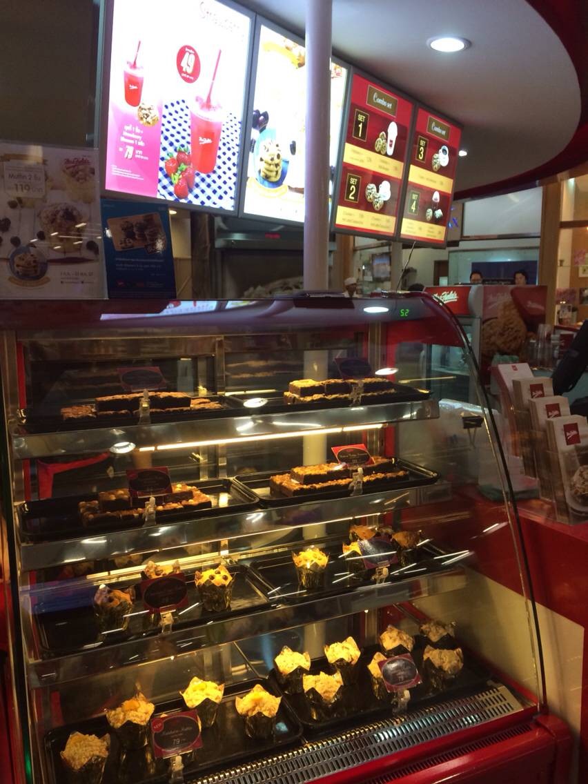 รีวิว Mrs.Fields Future Park รังสิต ซอฟท์คุกกี้อบสดนุ่มๆ Wongnai