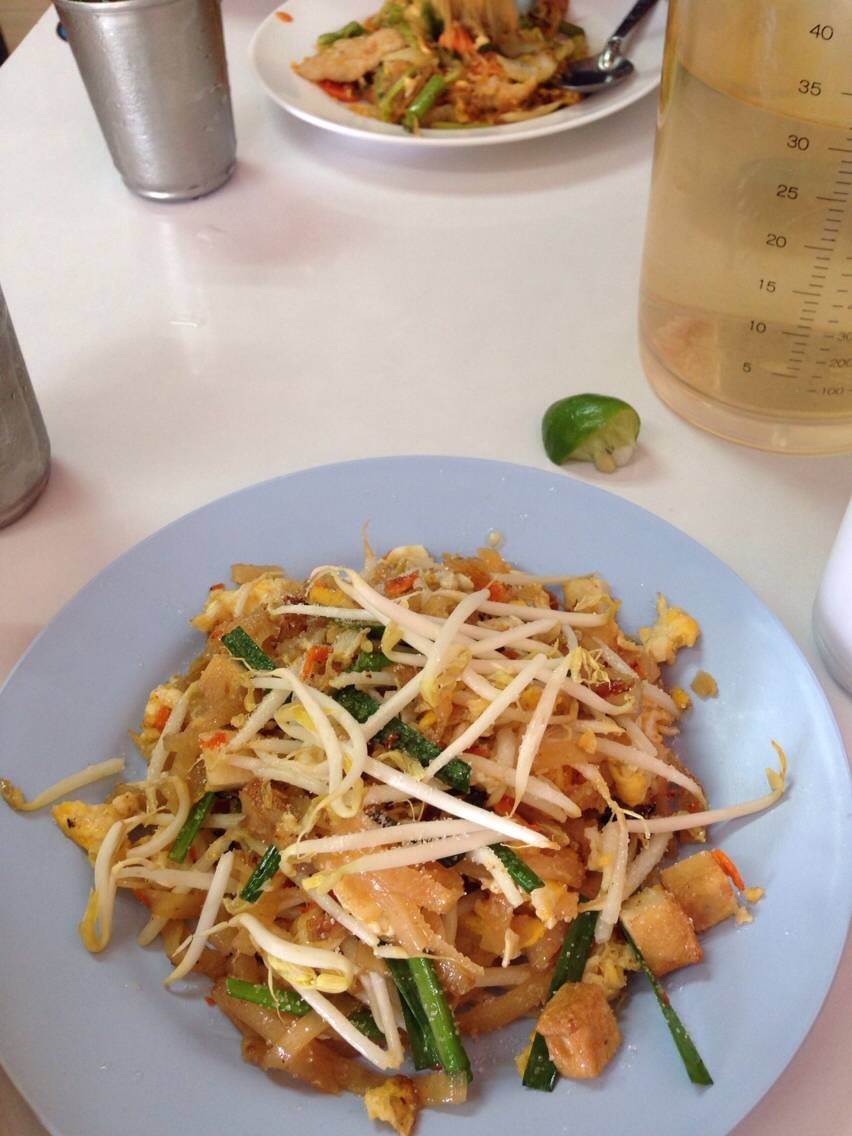 รีวิว ผัดไทสี่แยกท่าดินแดง - ผัดไท - หอยทอด - สุกี้ - Wongnai