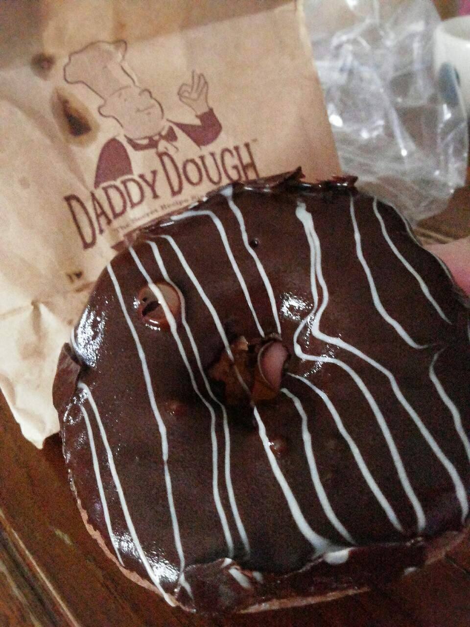 รีวิว Daddy Dough โดนัทสุดนุ่ม ช็อคโกแลตสุดฟิน Wongnai