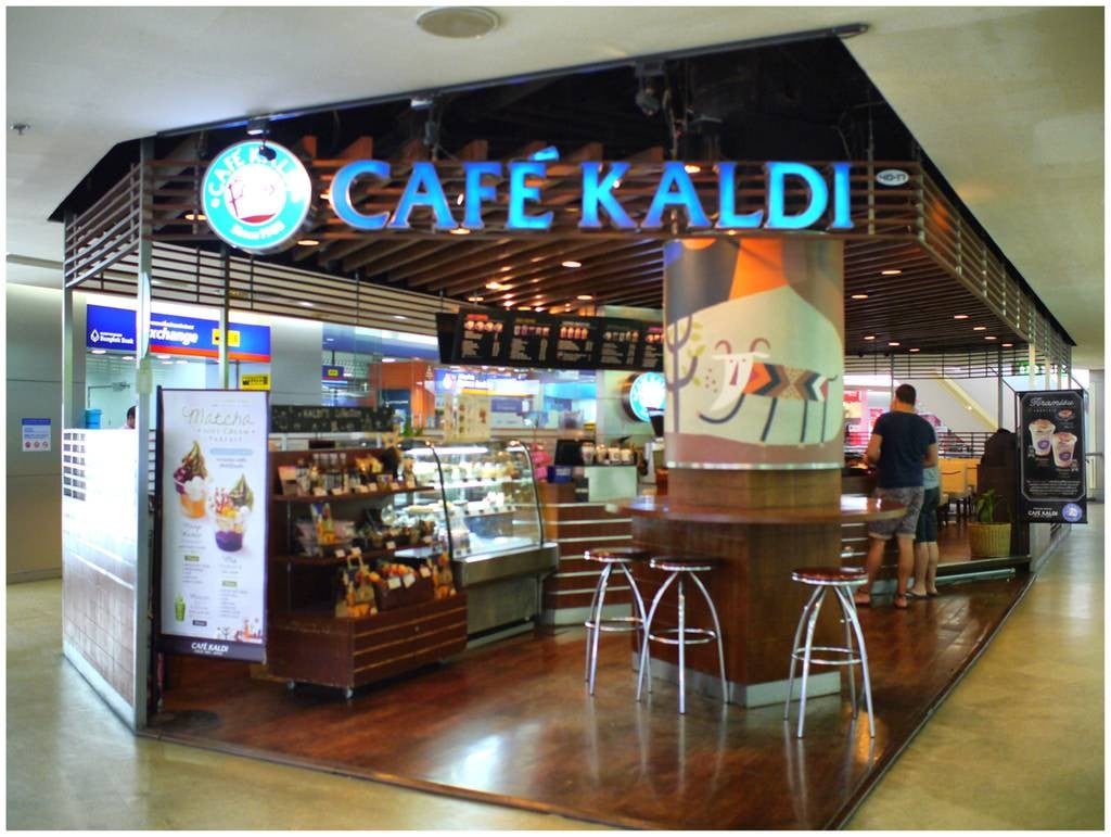 รีวิว Cafe Kaldi มาบุญครอง - ร้านขนมที่ไม่ได้มีดีแค่ขนมหวาน...