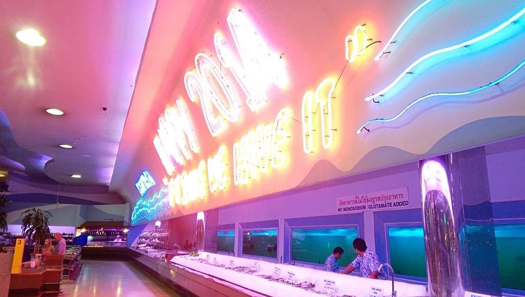 รีวิว Seafood Market & Restaurant - ชอบสโลแกน if it swims, we have it.