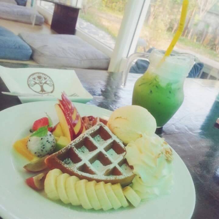 รูป Adam&Eve Cafe’and bistro