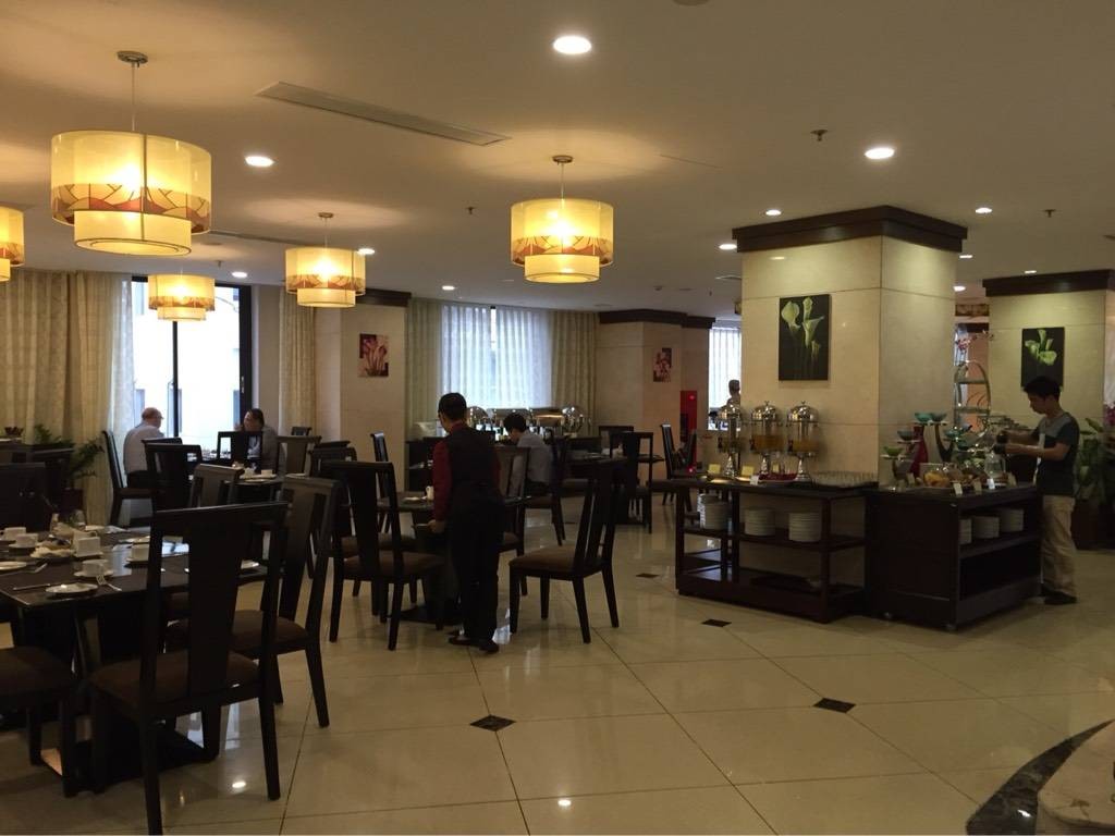 รีวิว Candle Hotel Hanoi อาหารเช้าดีค่ะ Wongnai