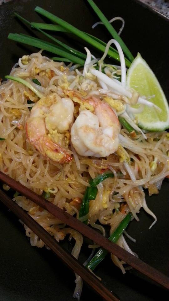 รีวิว ผัดไทห้าแยก - ร้านนี้อร่อย เป็นร้านเก่าแก่ อร่อยค่ะ ต้องได้ลอง ...