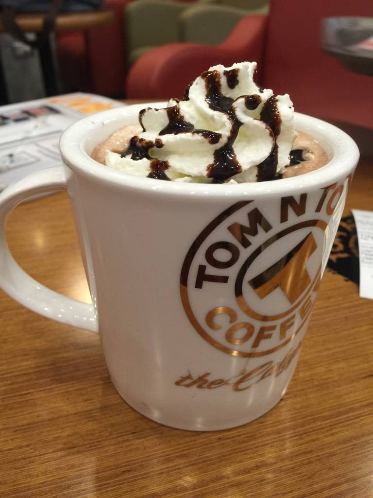 ร้าน TOM N TOMS COFFEE Tops Marketplace Udomsuk รีวิวร้านอาหาร Wongnai