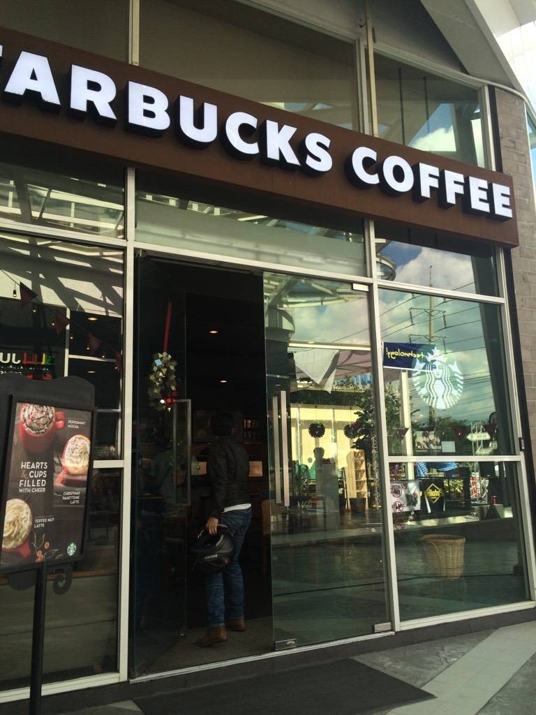 รีวิว Starbucks INT Rama 3 โซนด้านหน้า - จะกี่สาขาก็มีมาตรฐานเดิมเสมอ ...