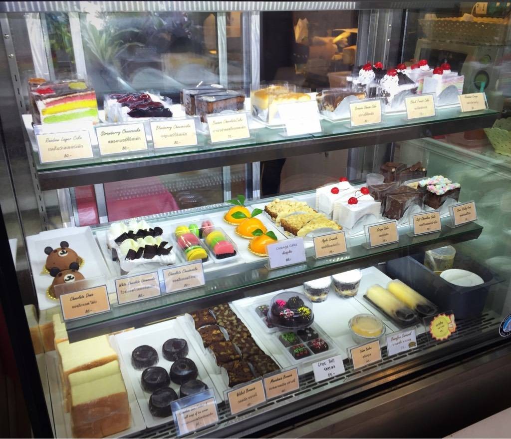 รีวิว B's Sweet ธรรมนูญวิถี - มีคาวหวานครบในร้านเดียวกัน - Wongnai