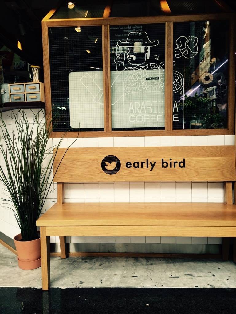 รีวิว Early Bird Cafe อโศก (หน้าอาคารเสริมมิตร) - มุมเล็กๆ ของกาแฟ ...