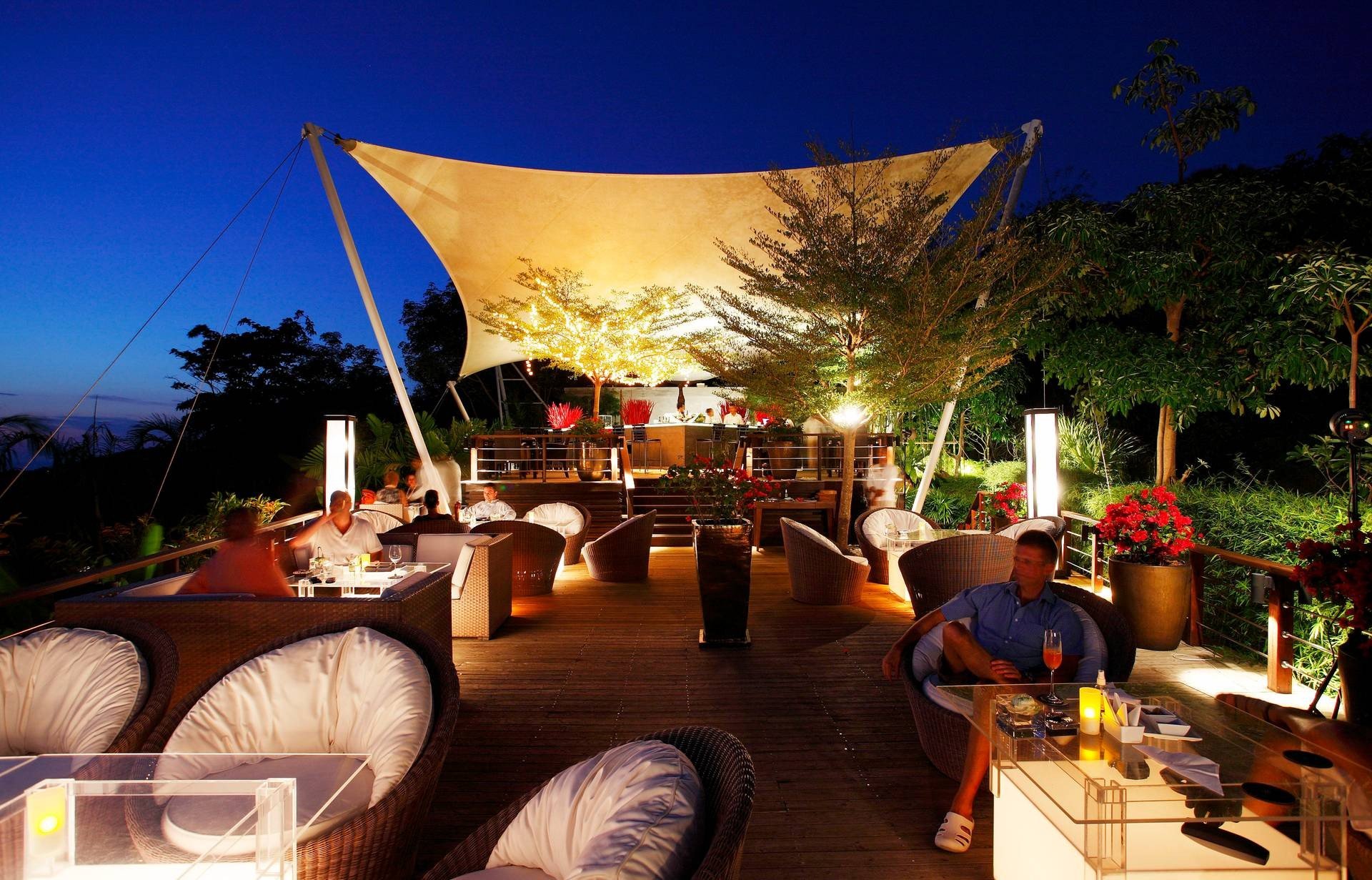 Бар пхукет. Pavilions 360 Пхукет. Бар 360 Тайланд. Sky Bar Пхукет. The Pavilions Phuket 5.