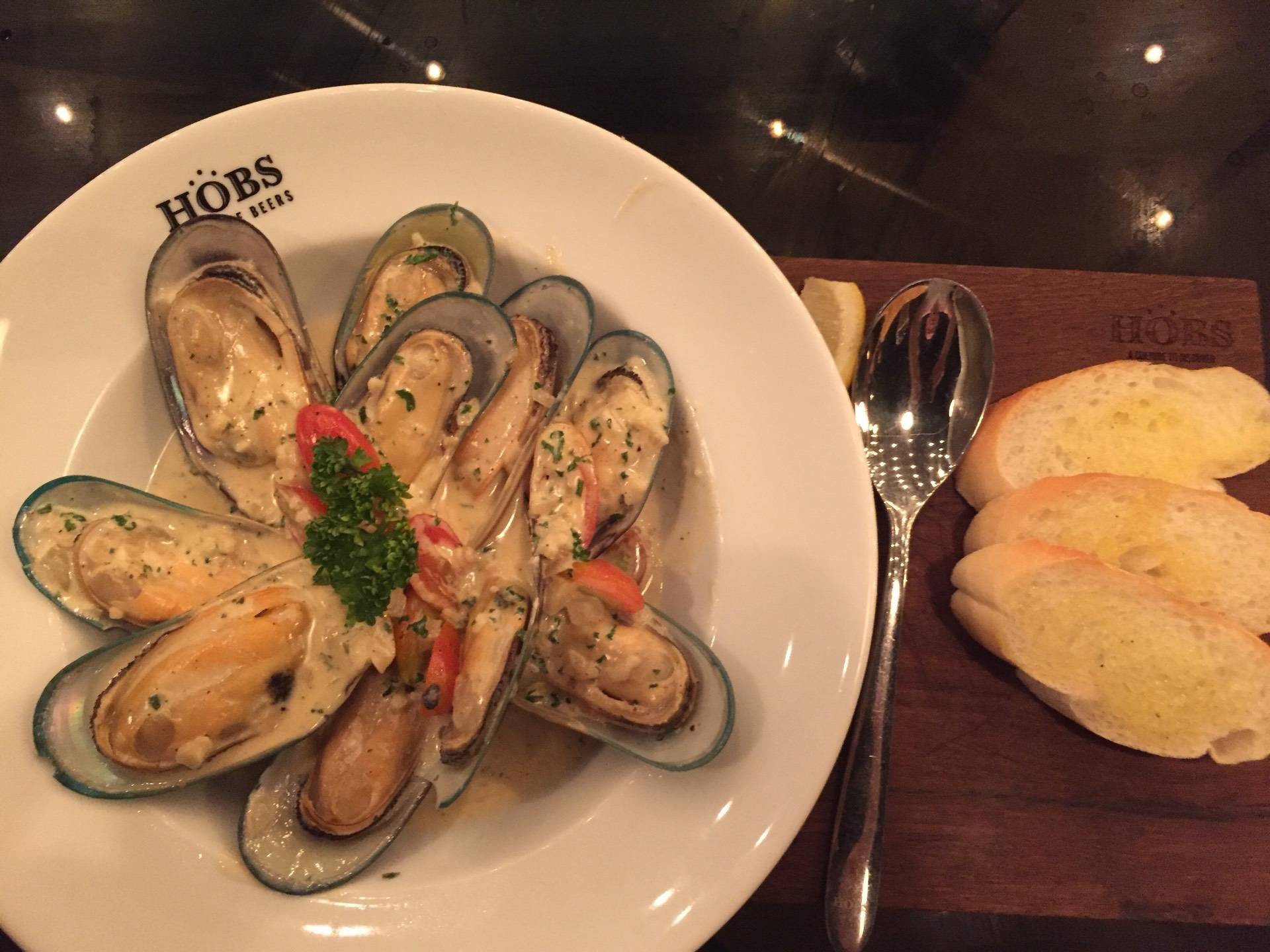Mussels With Hoegaarden Cream Sauce ร้าน HOBS Seenspace Huahin