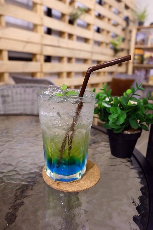 ร้าน Playground Board Game Cafe UVillage Thammasat university รีวิว