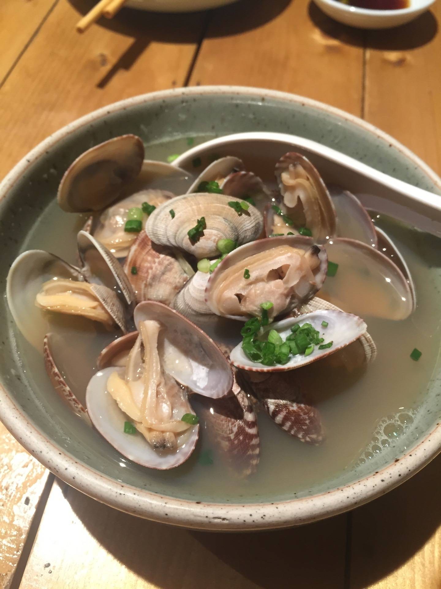 ซุปหอยลายน้ำใส สไตล์ญี่ปุ่น • รู้สึกได้ถึงความสดของหอย ซุปกำลังดี หอม