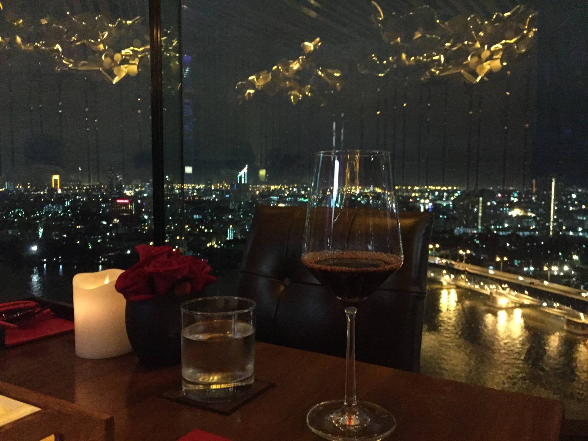 รีวิว ATTITUDE ROOFTOP BAR & RESTAURANT Avani Hotel วิวสวย steak