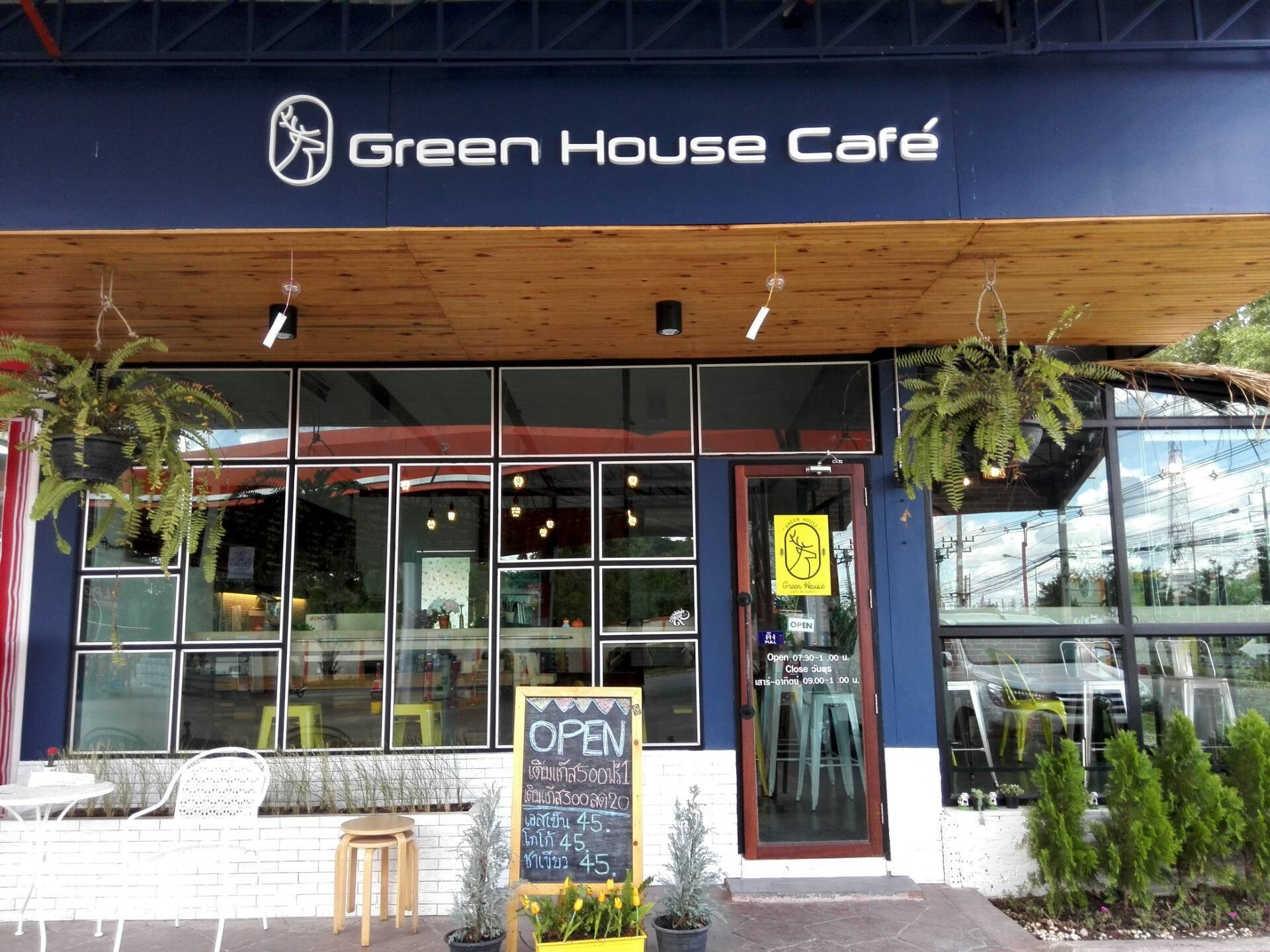 รีวิว Green House Cafe ร้านน่ารัก ตกแต่งสวยงาม