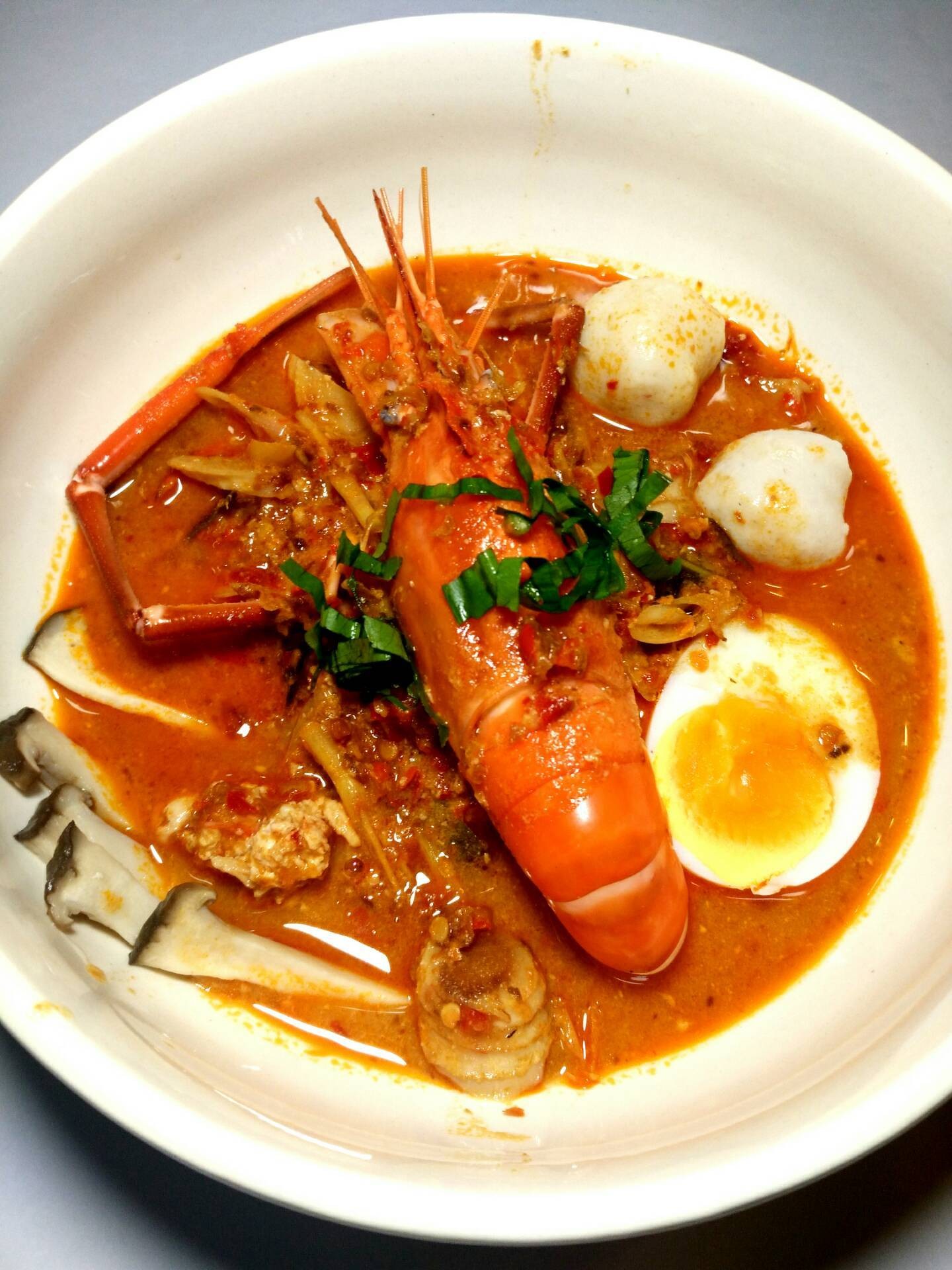 รีวิว ร้านก๋วยเตี๋ยวต้มยำเปิงระเหิง - น้ำต้มยำมันกุ้งรสแซ่บ