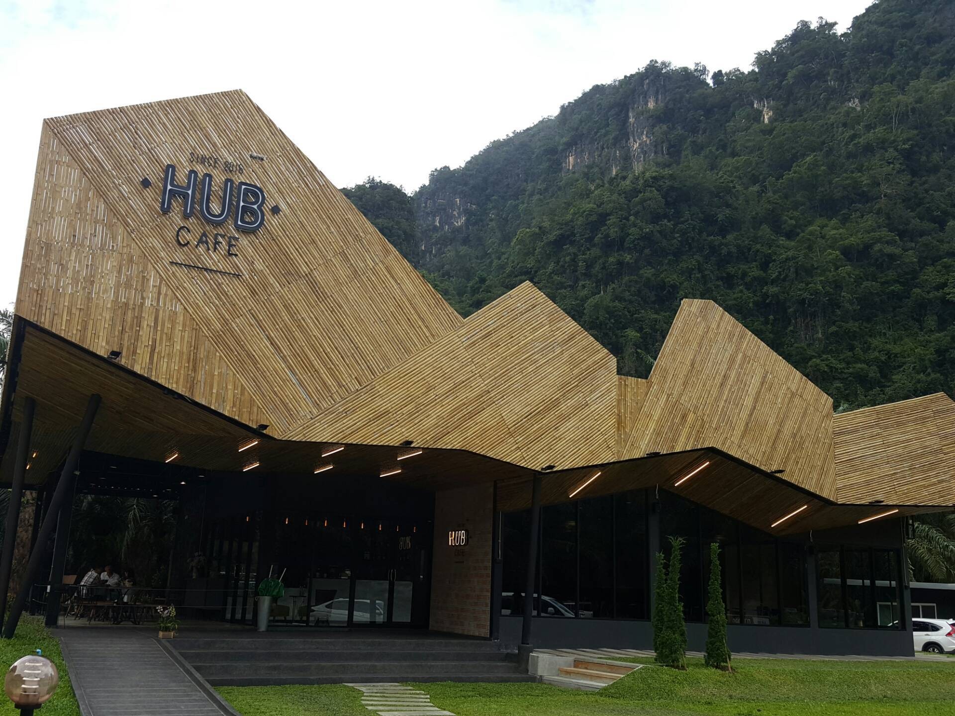 รีวิว Hub Café จิบกาแฟ ท่ามกลางขุนเขา