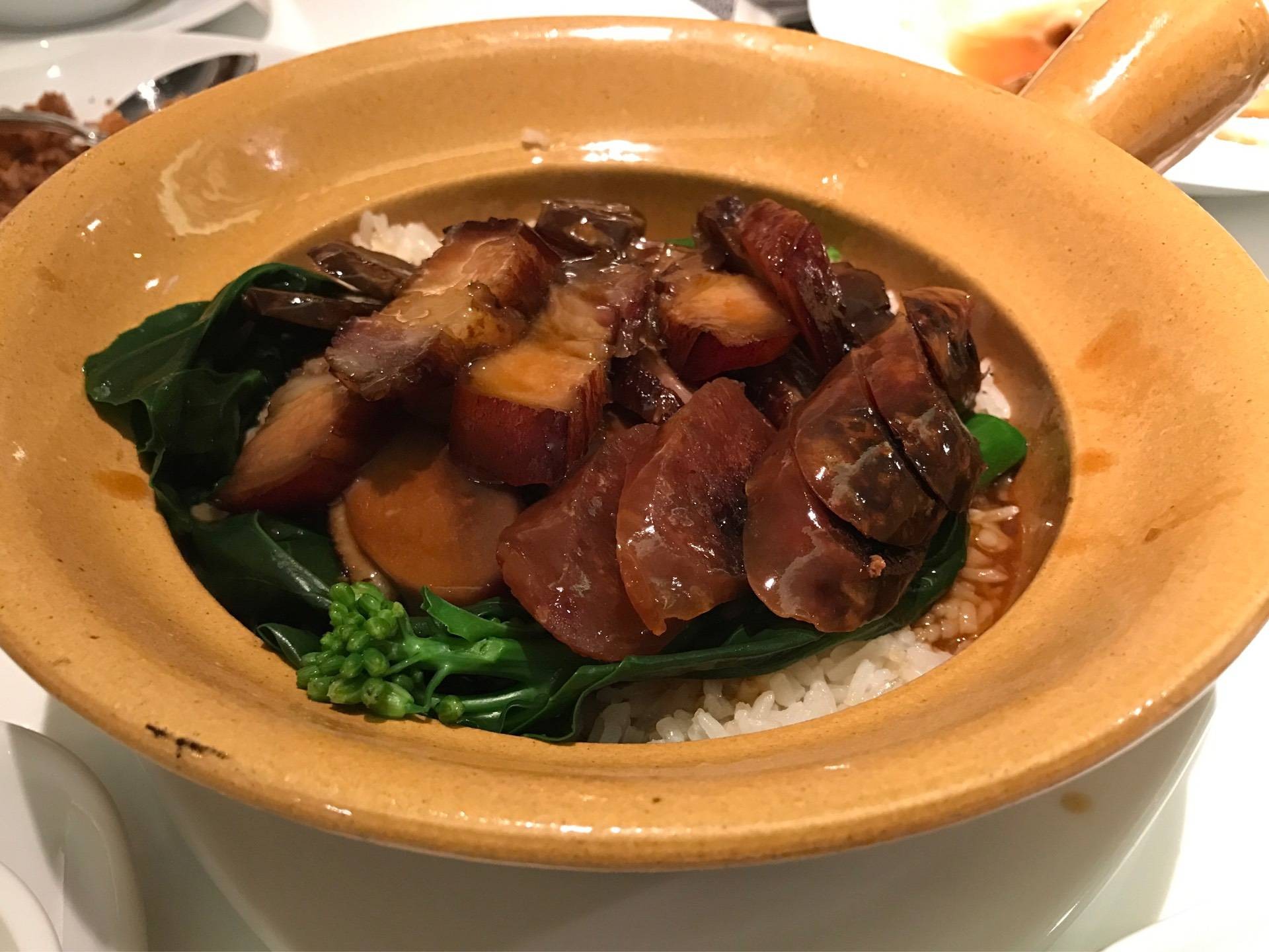 ข้าวอบกุนเชียงฮ่องกงหม้อดิน • ดีงาม ควรสั่ง ร้าน Tapestry Restaurant Kantary Hotel Korat Wongnai