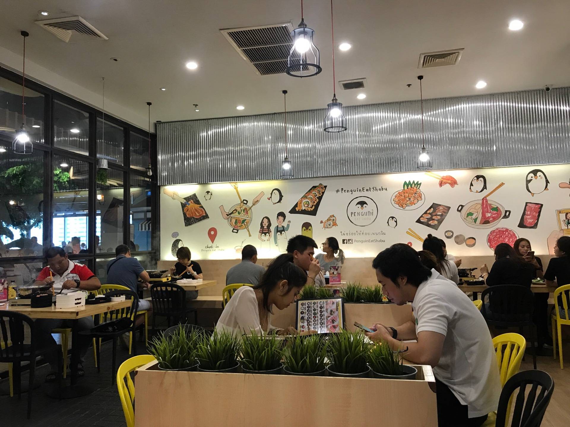 รูป Penguin Eat Shabu Terminal 21 ชั้น5 - Wongnai