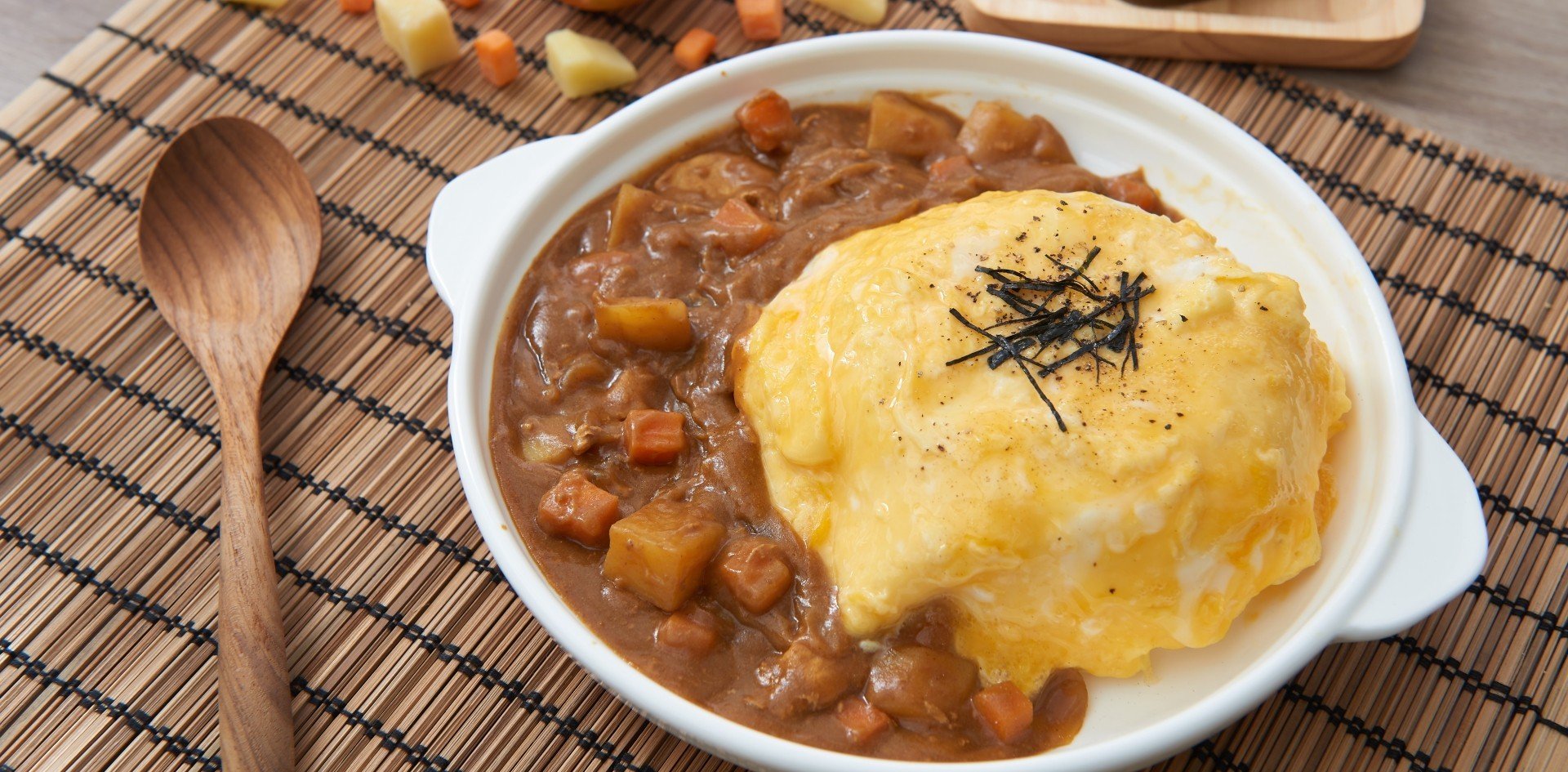 วิธีทำ “แกงกะหรี่หมูไข่ข้น” เมนูอาหารญี่ปุ่น เข้มข้นแบบต้นตำรับ!