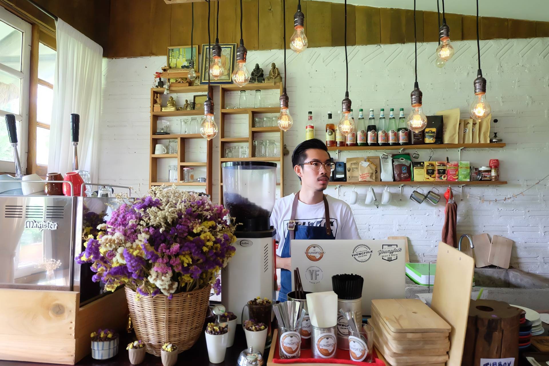 รีวิว Youngfolk Bean and Brew bean and brew ร้านฮิปๆที่จอมทอง Wongnai