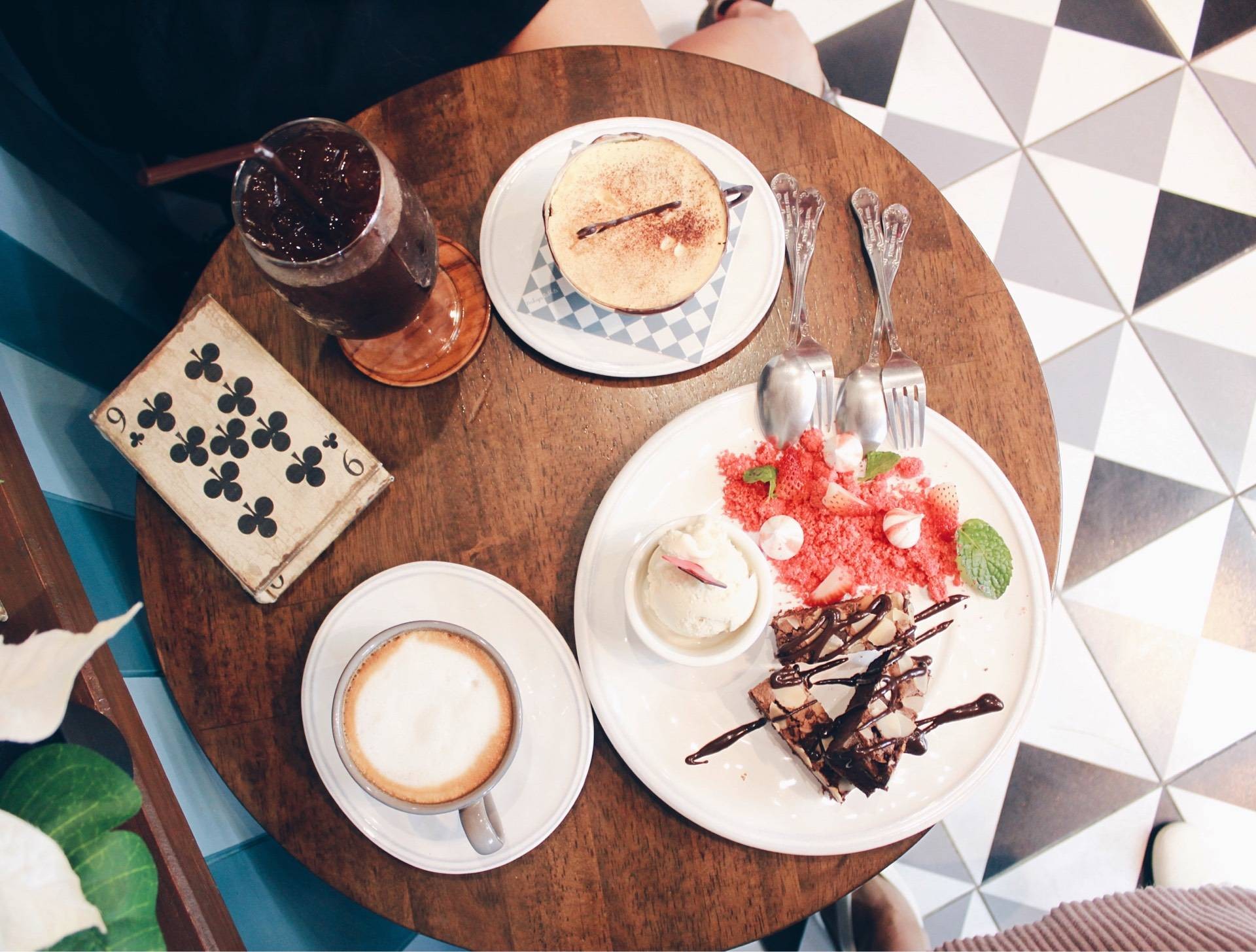 ดีลส่วนลดพิเศษร้าน Perhaps Rabbits' ส่วนลด 10% ทุกเมนู เมื่อแสดงหน้าจอ ...